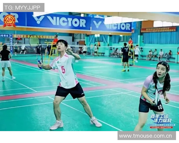 重庆羽毛球队在邀请赛中的耐力表现分析与精彩瞬间回顾 重庆羽毛球队在邀请赛中的耐力表现分析与精彩瞬间回顾