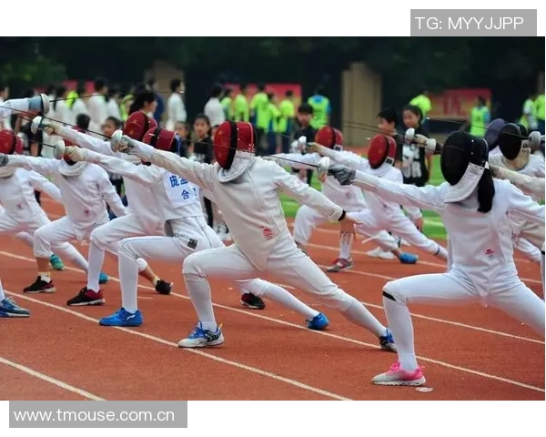武汉足球队的崛起之路：从默默无闻到赛场英雄的成长历程
