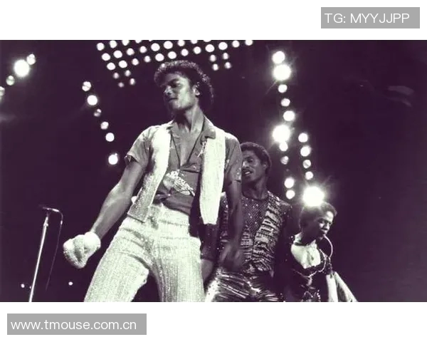 热爱MJ的足球明星们：他们如何在球场上展现音乐的魅力与激情